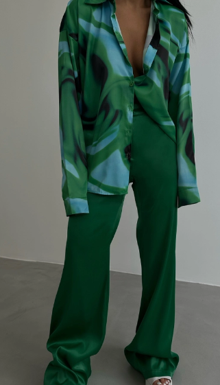 Love green trousers