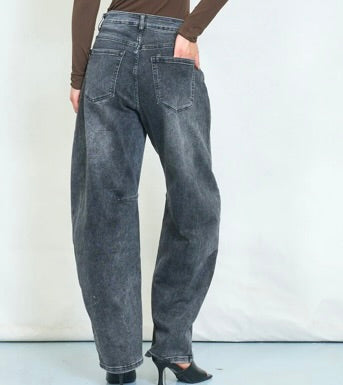 Panel Barrel  jeans PRE-ORDER ships 10.31.26