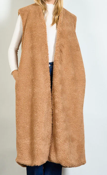 The Teddy sleeveless trench